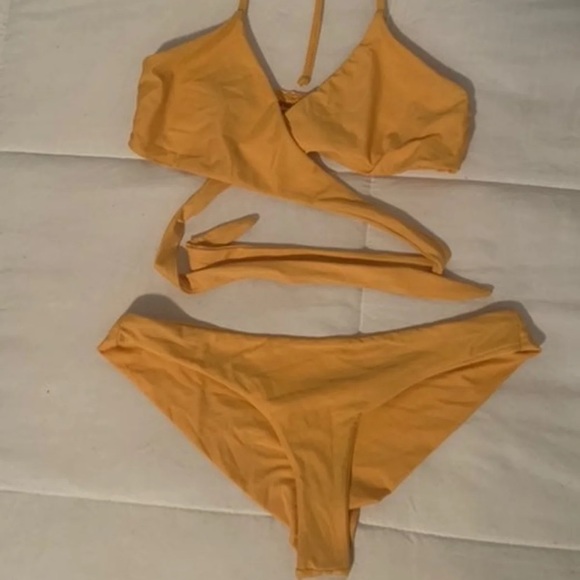 Frankies Bikini Mango Set. Small top, M bottom - Picture 3 of 8